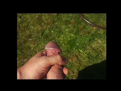 ❤️ ګرم hottie خپل ګلابي بلی fucked او د اوړي په باغ کې د squirt سره cums ترلاسه کوي ️❌ ❌